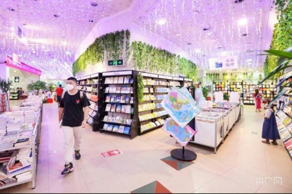 Bên trong hầm trú ẩn tránh nóng ở Trung Quốc