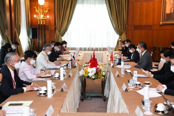 Ngoại giao “cây tre” của Thái Lan trong quan hệ với các siêu cường