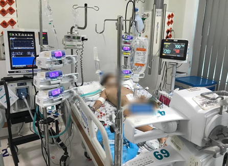 Cứu sống nhiều trẻ sốc sốt xuất huyết nặng, biến chứng suy hô hấp, tổn thương đa cơ quan