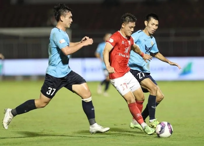 HLV Trần Minh Chiến xin từ chức HLV CLB TPHCM