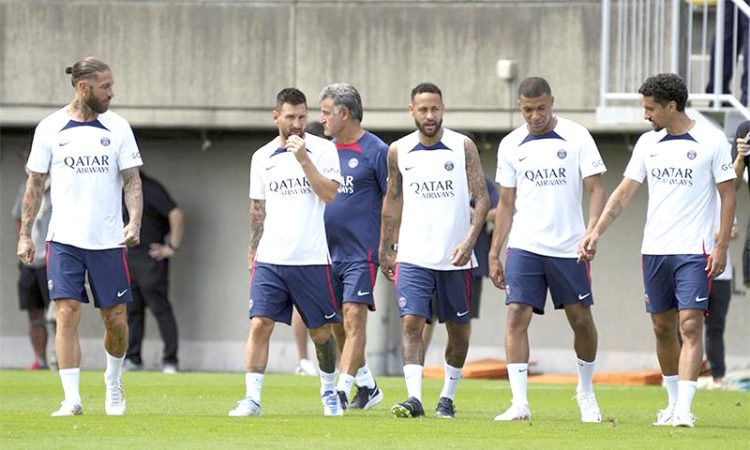Các ngôi sao Paris Saint Germain tới Nhật Bản