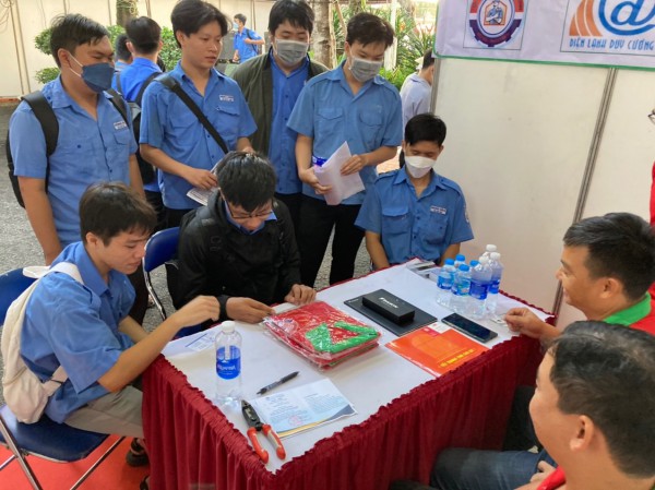 5.000 việc làm khối kỹ thuật lương chục triệu cho sinh viên vừa ra trường