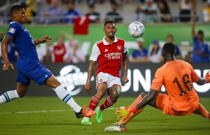 Arsenal vùi dập Chelsea để giành Florida Cup