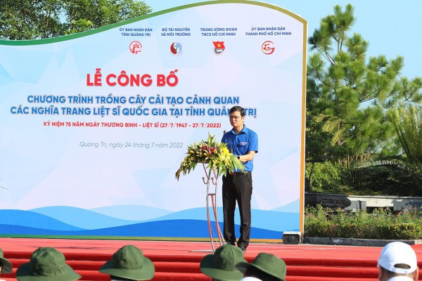 Bộ TN&MT hỗ trợ trồng cây xanh cải tạo cảnh quan tại nghĩa trang liệt sỹ