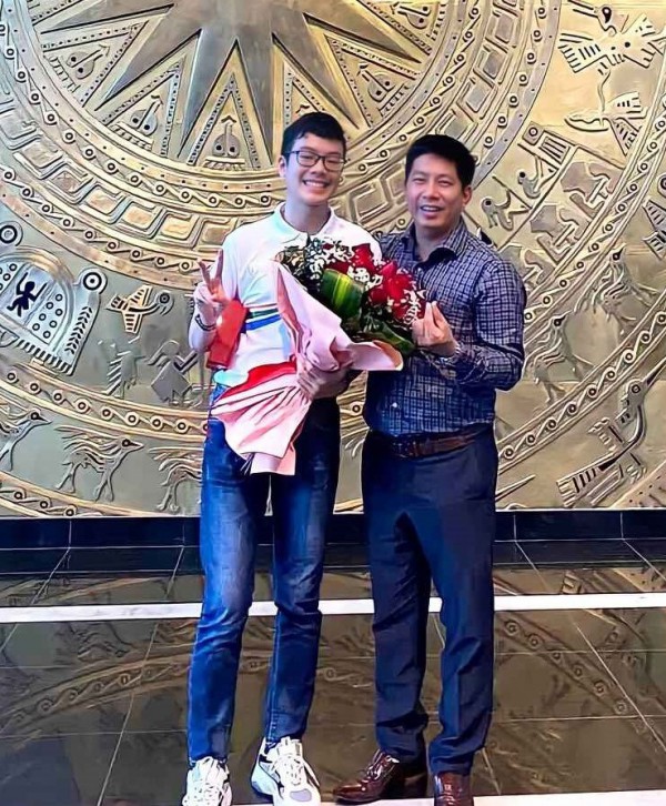 Nam sinh trường huyện là thủ khoa tỉnh Quảng Nam ước mơ làm bác sĩ tử tế