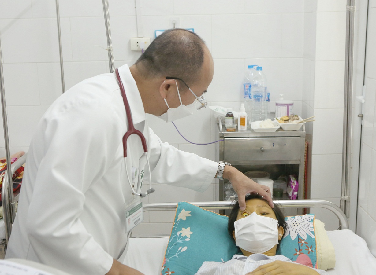 Thai phụ 25 tuần tuổi bị suy gan cấp, đe dọa tính mạng cả 2 mẹ con