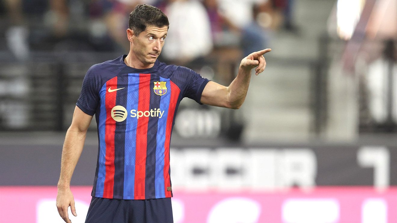 Lewandowski liệu có đang gặp khó khăn ở Barcelona? Tiền đạo người Ba Lan vẫn chưa thể có cho mình bàn thắng đầu tiên trong màu áo mới