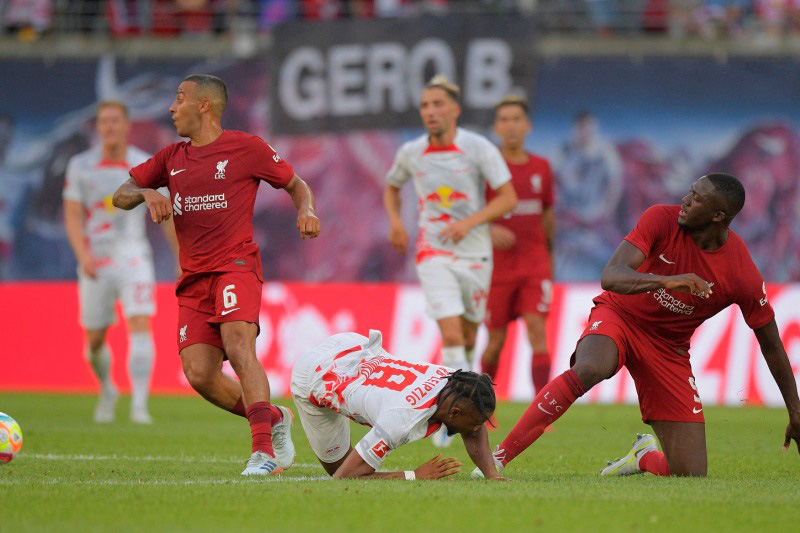 RB Salzburg giành chiến thắng trong trận giao hữu với Liverpool