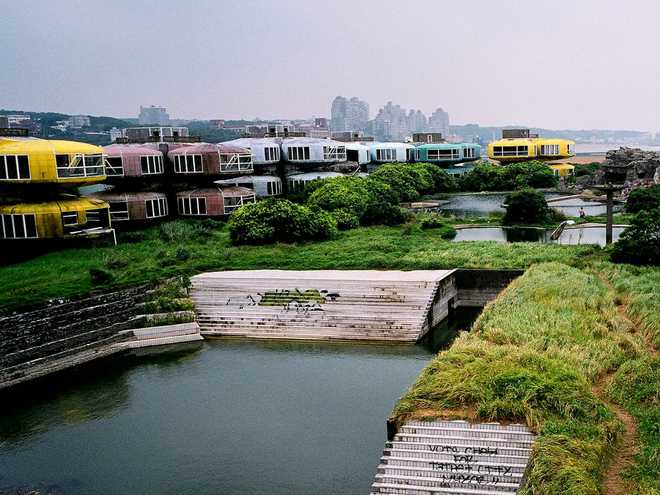 9 công trình kiến trúc nổi tiếng và đắt giá trên thế giới hiện đã bị bỏ hoang trong tiếc nuối - Ảnh 16.