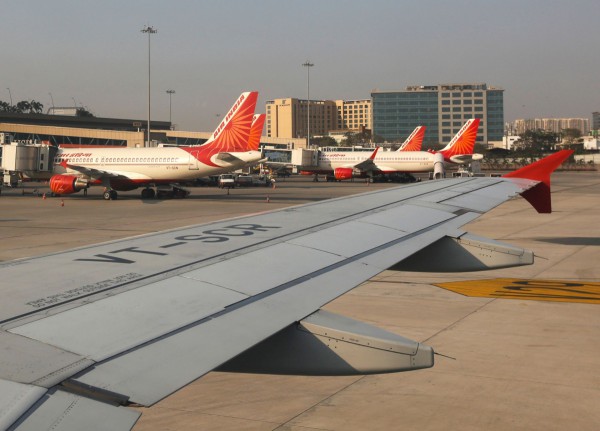 3 chuyến bay quốc tế phải hạ cánh khẩn cấp tại Ấn Độ trong vòng 48 giờ 3 chuyến bay quốc tế phải hạ cánh khẩn cấp tại Ấn Độ trong vòng 48 giờ