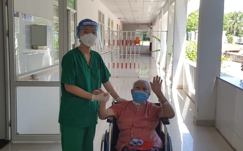 Cứu sống bệnh nhân 93 tuổi mắc COVID-19 có nhiều bệnh nền phức tạp Cứu sống bệnh nhân 93 tuổi mắc COVID-19 có nhiều bệnh nền phức tạp