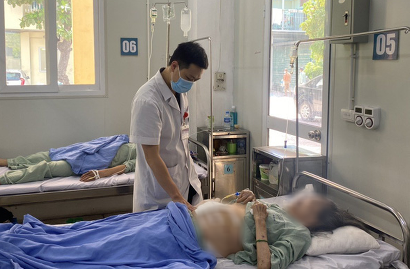 Cứu sống bệnh nhân bị viêm ruột hoại tử do ăn thịt lợn nhiễm bệnh Cứu sống bệnh nhân bị viêm ruột hoại tử do ăn thịt lợn nhiễm bệnh