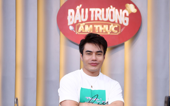 Độ body như nam thần, Lê Dương Bảo Lâm có duyên với show ẩm thực