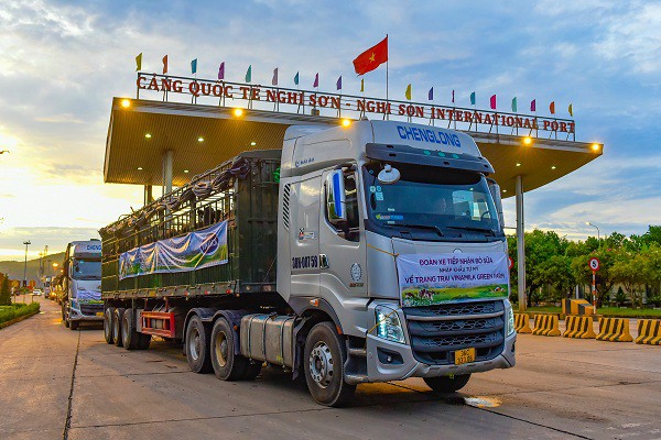 Hệ thống trang trại sinh thái Vinamilk Green Farm đón thêm 1.550 bò sữa nhập từ Mỹ