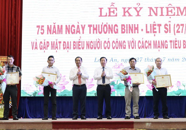 Long An tổ chức Lễ kỷ niệm 75 năm Ngày thương binh, liệt sĩ