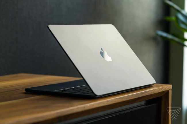 MacBook Air M2 lên kệ tại Việt Nam