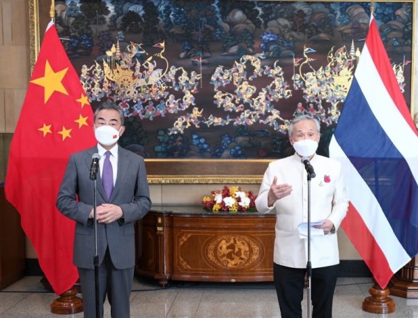 Ngoại giao “cây tre” của Thái Lan trong quan hệ với các siêu cường