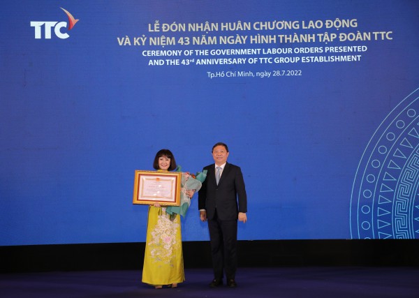 Tập đoàn TTC đón nhận Huân chương Lao động hạng Ba