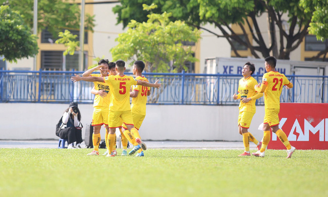 Vòng 7 LS V.League 2-2022: CLB CAND chiếm đỉnh bảng