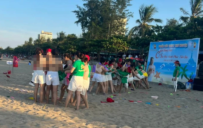Xử phạt đơn vị tổ chức trò chơi ở bãi biển có phụ nữ cởi áo ngực