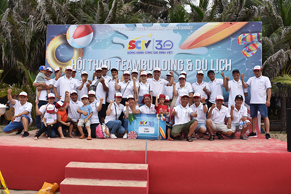 hoi-thao-team-building-va-du-lich-khu-vuc-phia-nam-dot-1-cua-sctv-thanh-cong-ruc-ro