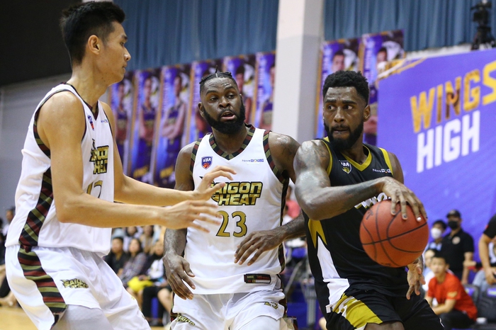 Áp đảo Wings trong trận derby Sài thành, Heat trở thành đội bóng đầu tiên góp mặt ở Playoffs VBA 2022 - Ảnh 4.