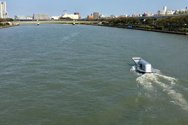 Cả thế giới phải ngỡ ngàng vì "chiếc khóa kéo" khổng lồ này có thể phi như bay trên mặt nước! - Ảnh 14.