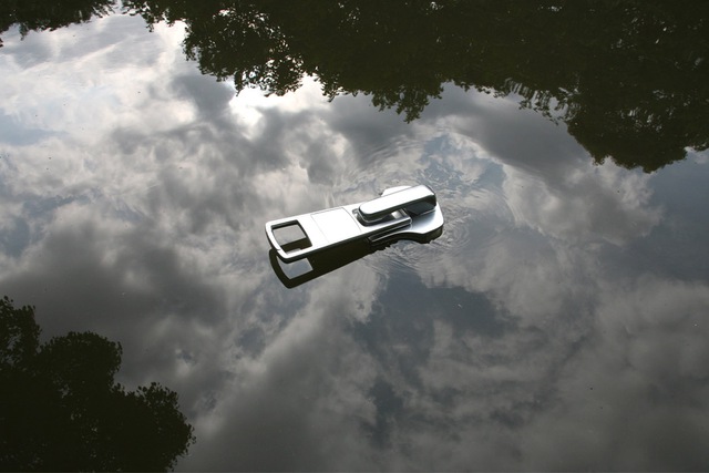 Cả thế giới phải ngỡ ngàng vì "chiếc khóa kéo" khổng lồ này có thể phi như bay trên mặt nước! - Ảnh 17.