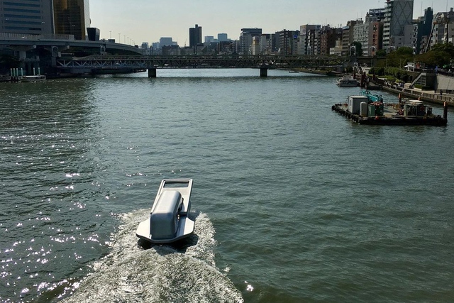 Cả thế giới phải ngỡ ngàng vì "chiếc khóa kéo" khổng lồ này có thể phi như bay trên mặt nước! - Ảnh 15.