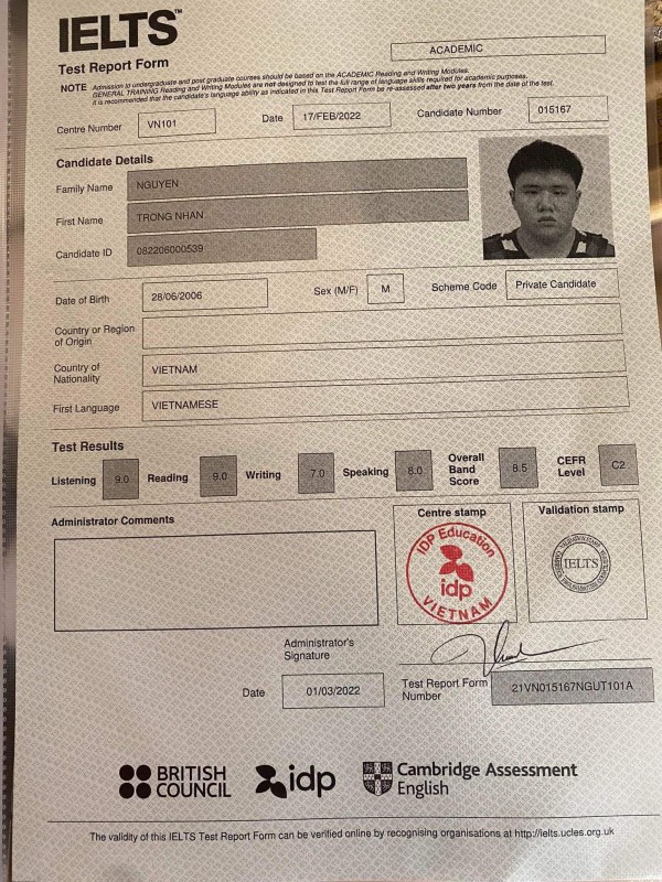 Nam sinh đạt 8,5 IELTS nhờ đọc truyện, xem phim hài tiếng Anh