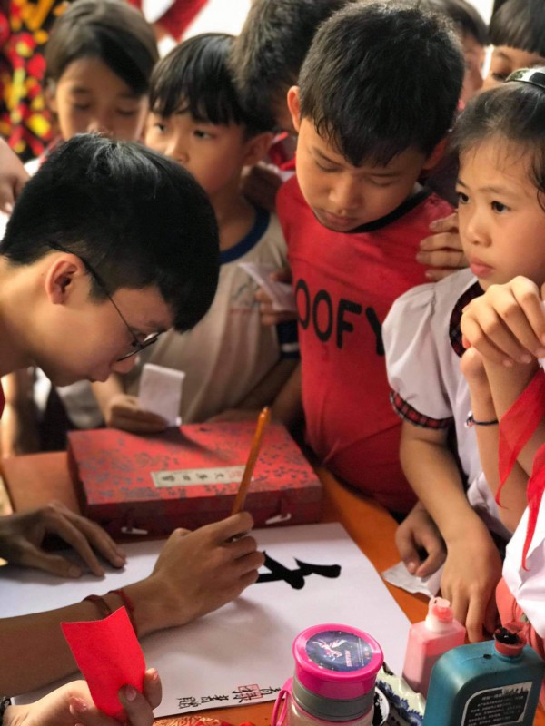 Tin tức giáo dục đặc biệt 2.8: Bao giờ có đủ sách giáo khoa mới? Tin tức giáo dục đặc biệt 2.8: Bao giờ có đủ sách giáo khoa mới?