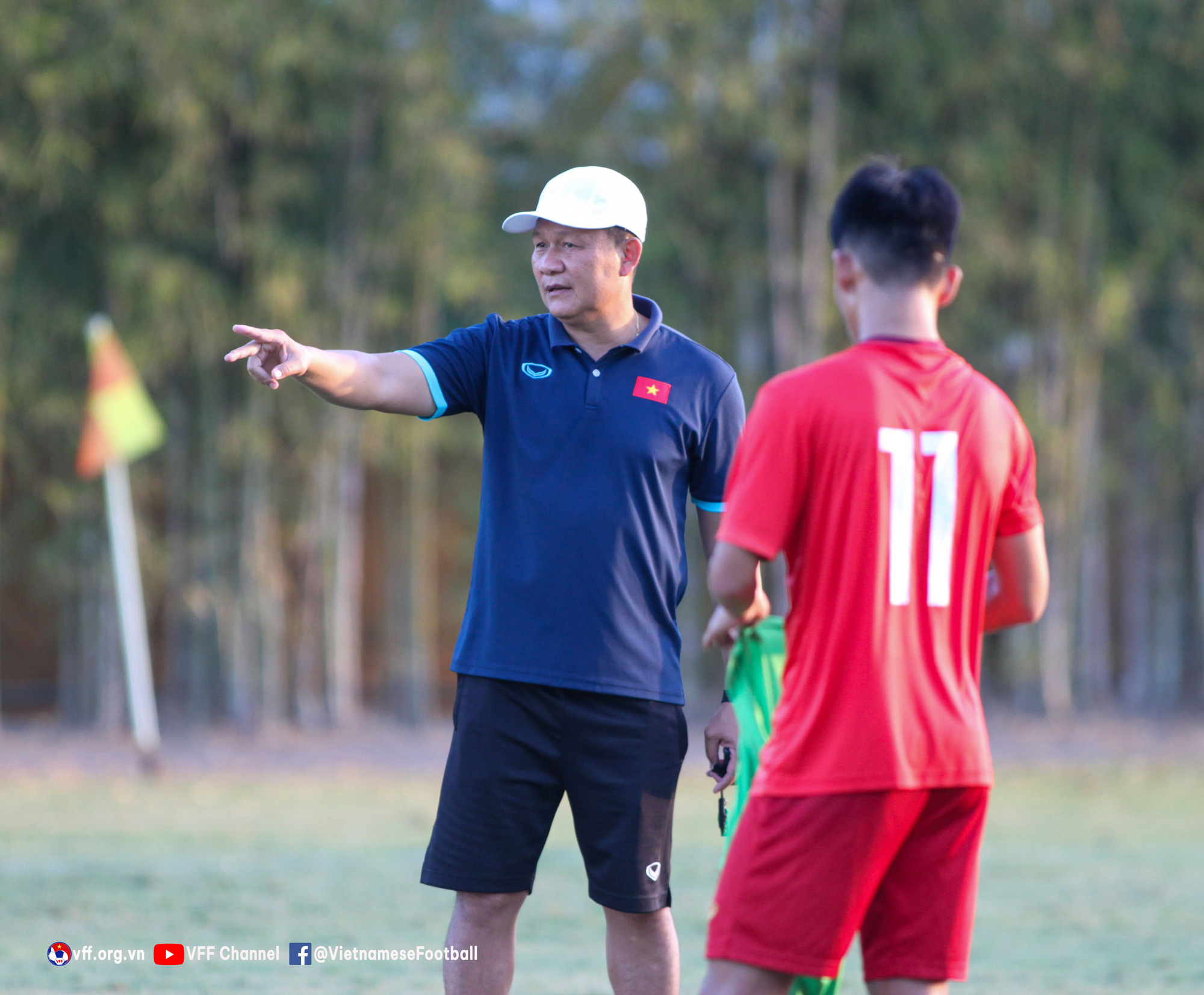 U16 Việt Nam chuẩn bị cho trận tranh ngôi nhất bảng với U16 Indonesia