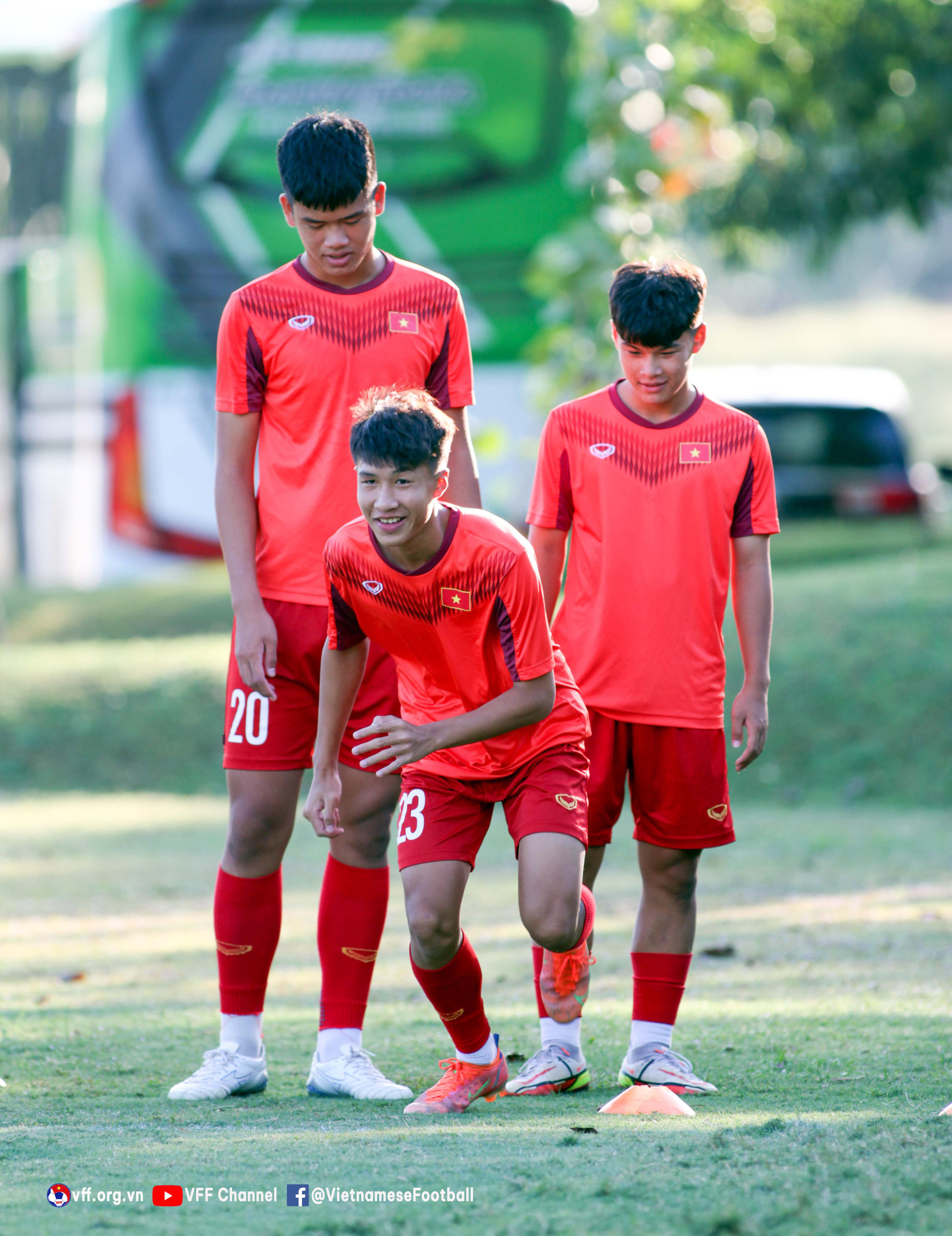 U16 Việt Nam chuẩn bị cho trận tranh ngôi nhất bảng với U16 Indonesia