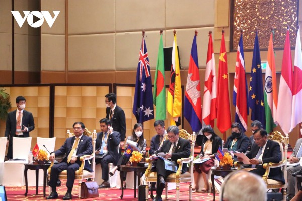 Diễn đàn Khu vực ASEAN lần thứ 29: Đối thoại thực chất, trao đổi sâu rộng