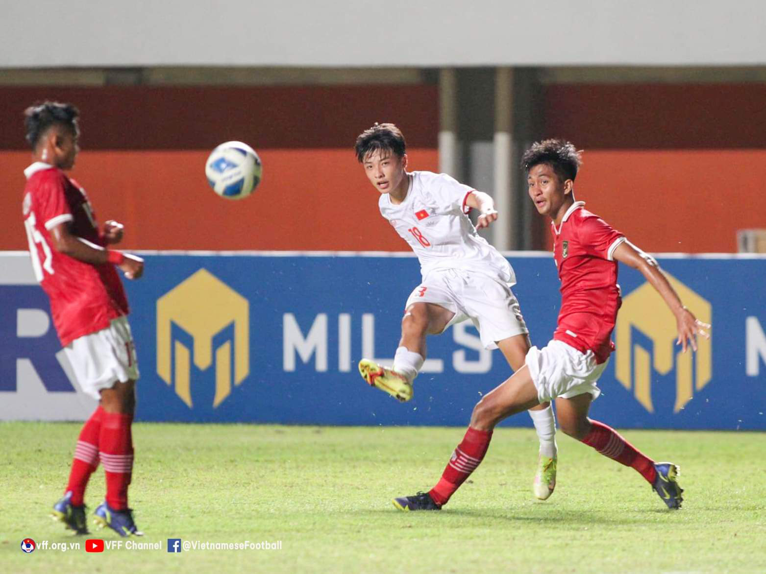 Thua đáng tiếc trước U16 Indonesia, U16 Việt Nam buộc phải chờ kết quả tại bảng C