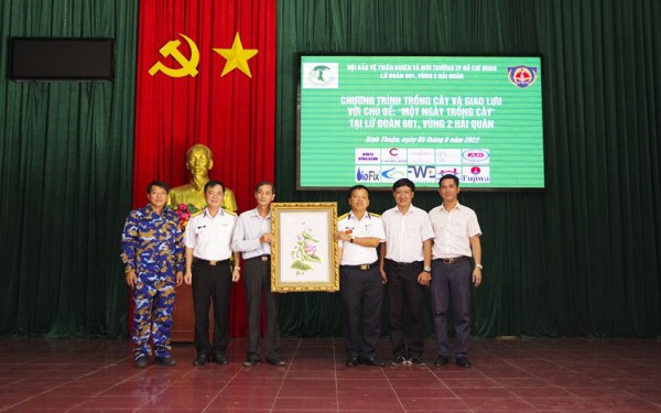 Bình Thuận: “Trồng cây vì biển đảo xanh Tổ quốc”