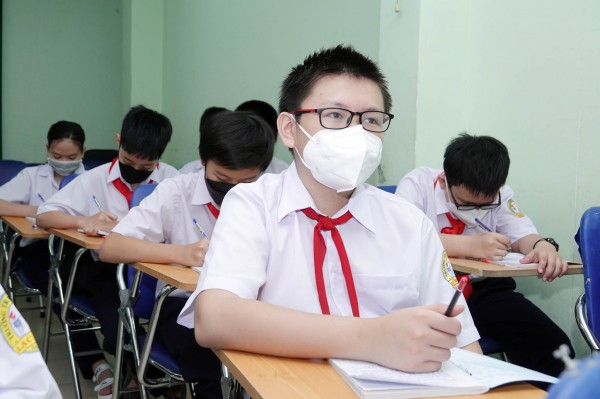 Tin tức giáo dục đặc biệt 10.8: Bất ngờ mối liên hệ giữa kinh tế - giáo dục