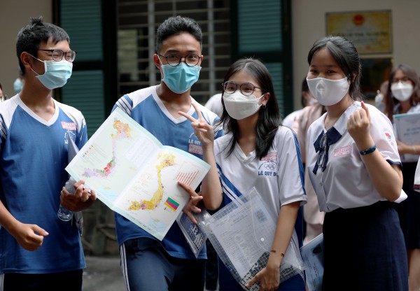 Có độ vênh giữa thứ hạng điểm thi tốt nghiệp và chỉ số kinh tế Có độ vênh giữa thứ hạng điểm thi tốt nghiệp và chỉ số kinh tế