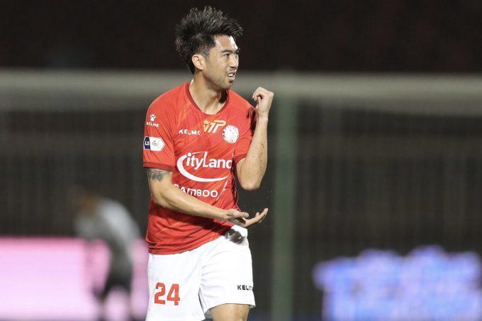 Lee Nguyễn có mặt tại Việt Nam, sẵn sàng ra sân cuối tuần này Lee Nguyễn có mặt tại Việt Nam, sẵn sàng ra sân cuối tuần này