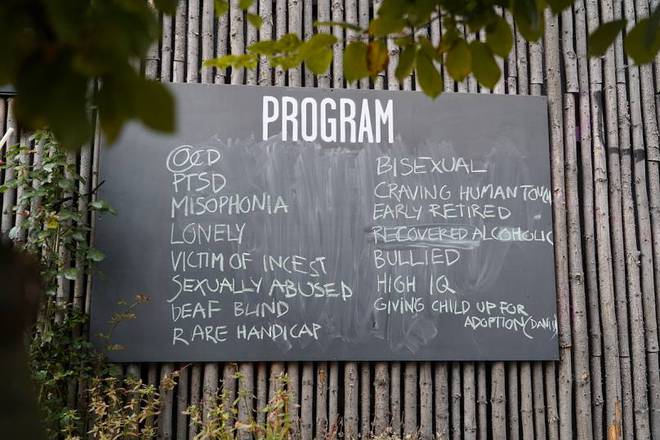 Thư viện đặc biệt nhất thế giới: Không có nổi một cuốn sách nhưng vô số người tìm đến để được nghe và lắng nghe - Ảnh 3.