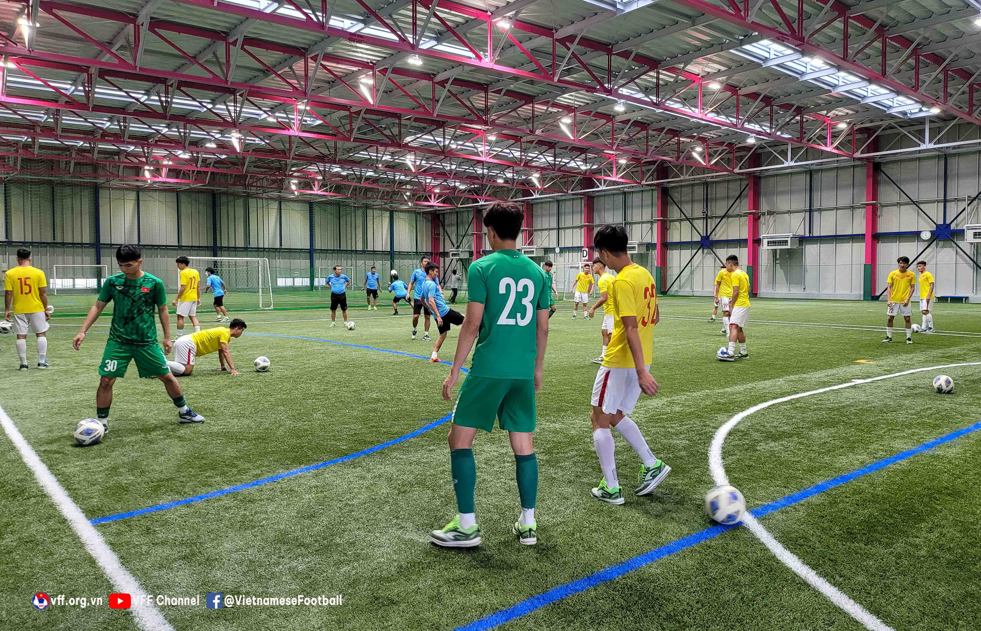 ĐT U20 Việt Nam đã đến Nhật Bản, tích cực tập hồi phục và củng cố thể lực
