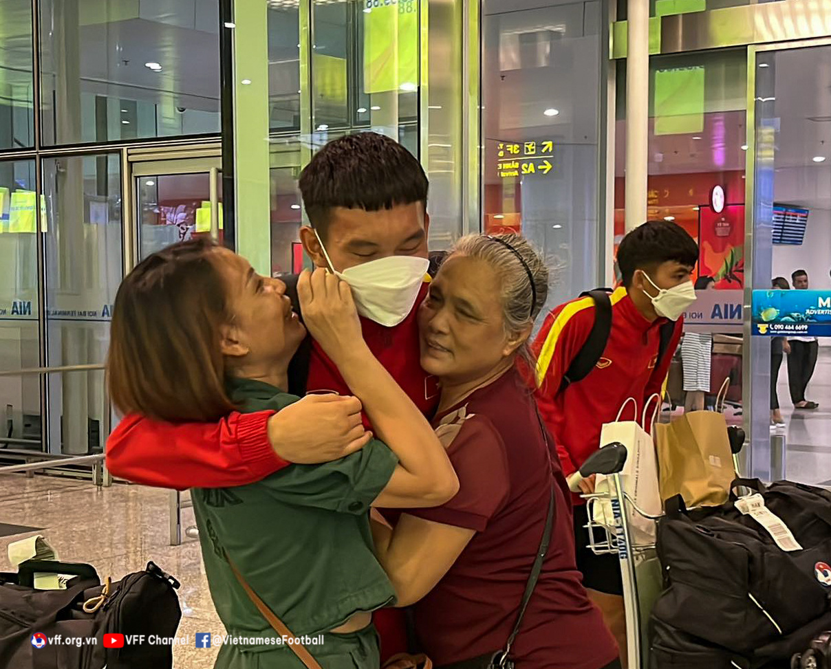 ĐT U16 Việt Nam trở về sau hành trình tại giải U16 Đông Nam Á 2022