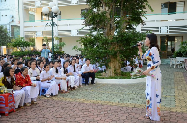 Nỗi lo chi phí năm học mới: Cần bao nhiêu tiền cho con học ở Quy Nhơn?