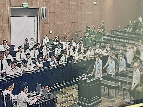 Xét xử 