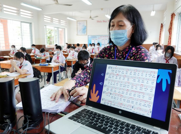 Thiếu trầm trọng giáo viên dạy môn học mới Thiếu trầm trọng giáo viên dạy môn học mới