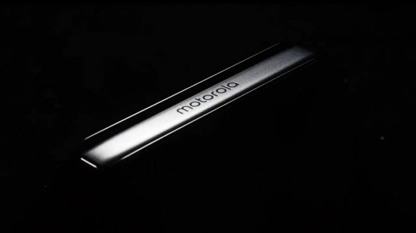 Motorola ra mắt Moto Razr 2022: Màn hình gập, giá từ 899 USD Motorola ra mắt Moto Razr 2022: Màn hình gập, giá từ 899 USD
