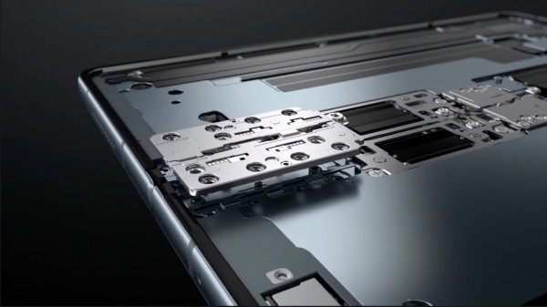Cơ cấu bản lề dạng khớp xoay mới của Samsung Galaxy Z Fold4 có gì đặc biệt?