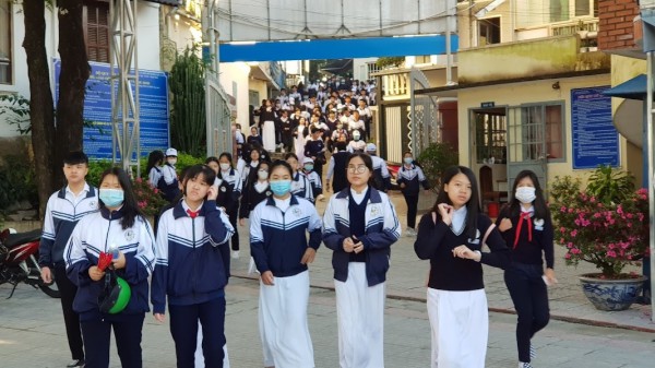 Học sinh Lâm Đồng tựu trường ngày 29.8