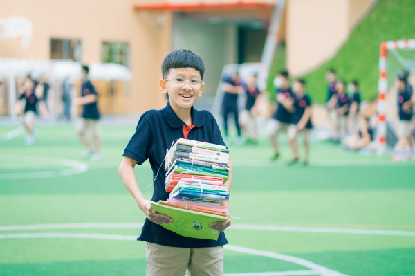 Sách cho học sinh nghèo, không chỉ chờ nguồn ngân sách