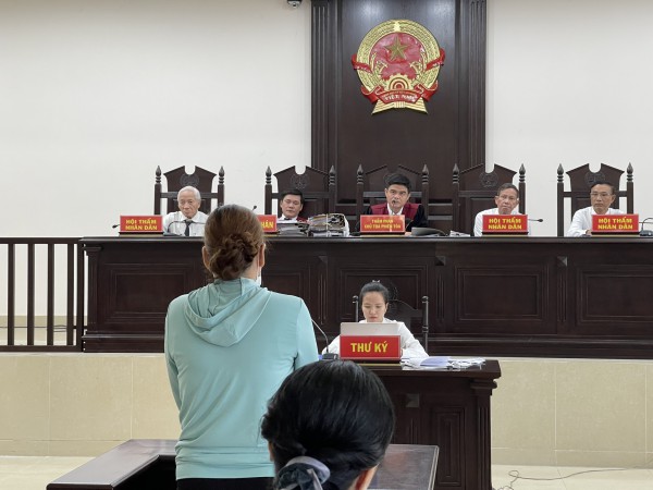 Xét xử nữ đại gia Đà Nẵng vỡ nợ ngàn tỉ: Những vụ vay nóng kinh hoàng